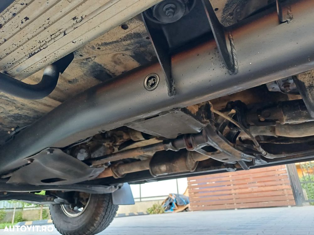 Mitsubishi L200 - 29