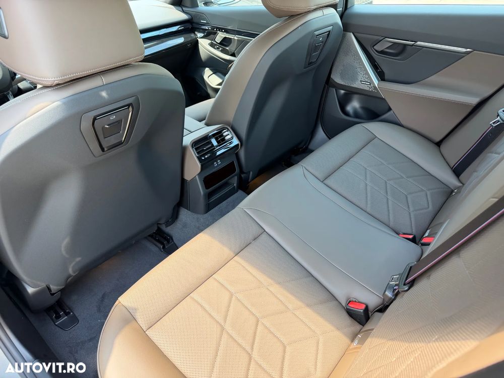 BMW i5 eDrive40 - 15