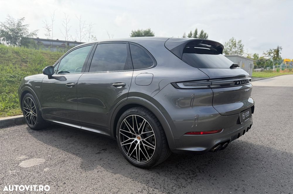 Porsche Cayenne E-Hybrid Tiptronic S Platinum Edition - 5