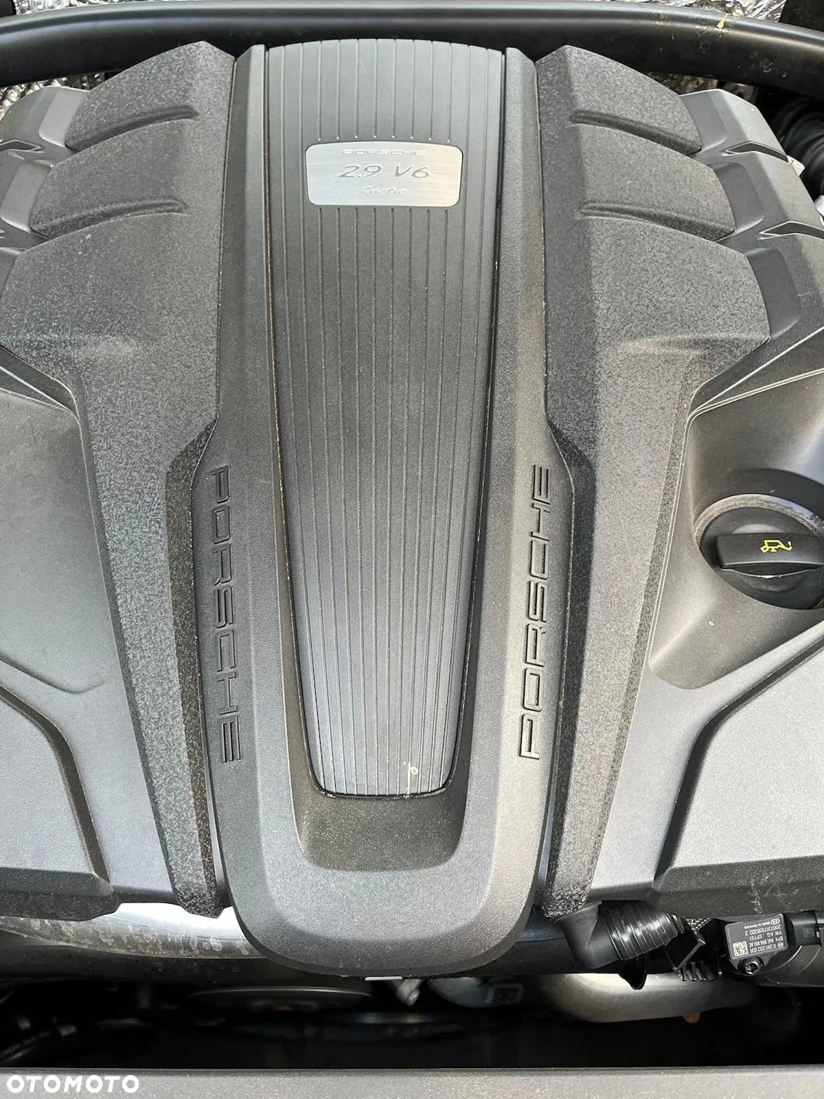Porsche Macan Turbo - 12
