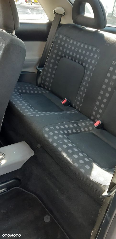 Volkswagen New Beetle 2.0 - 6
