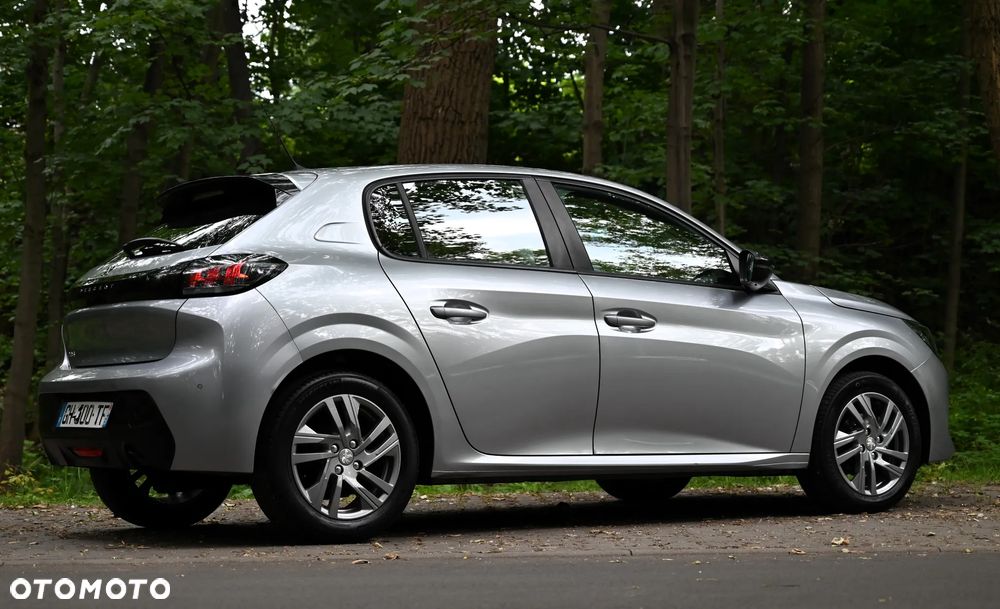 Peugeot 208 - 9