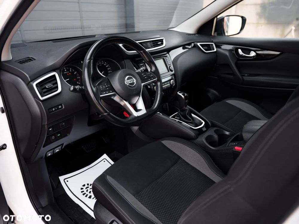 Nissan Qashqai 1.3 DIG-T N-Tec DCT - 16