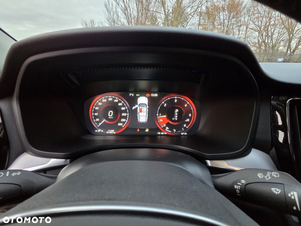 Volvo V60 D4 Geartronic Momentum Pro - 18