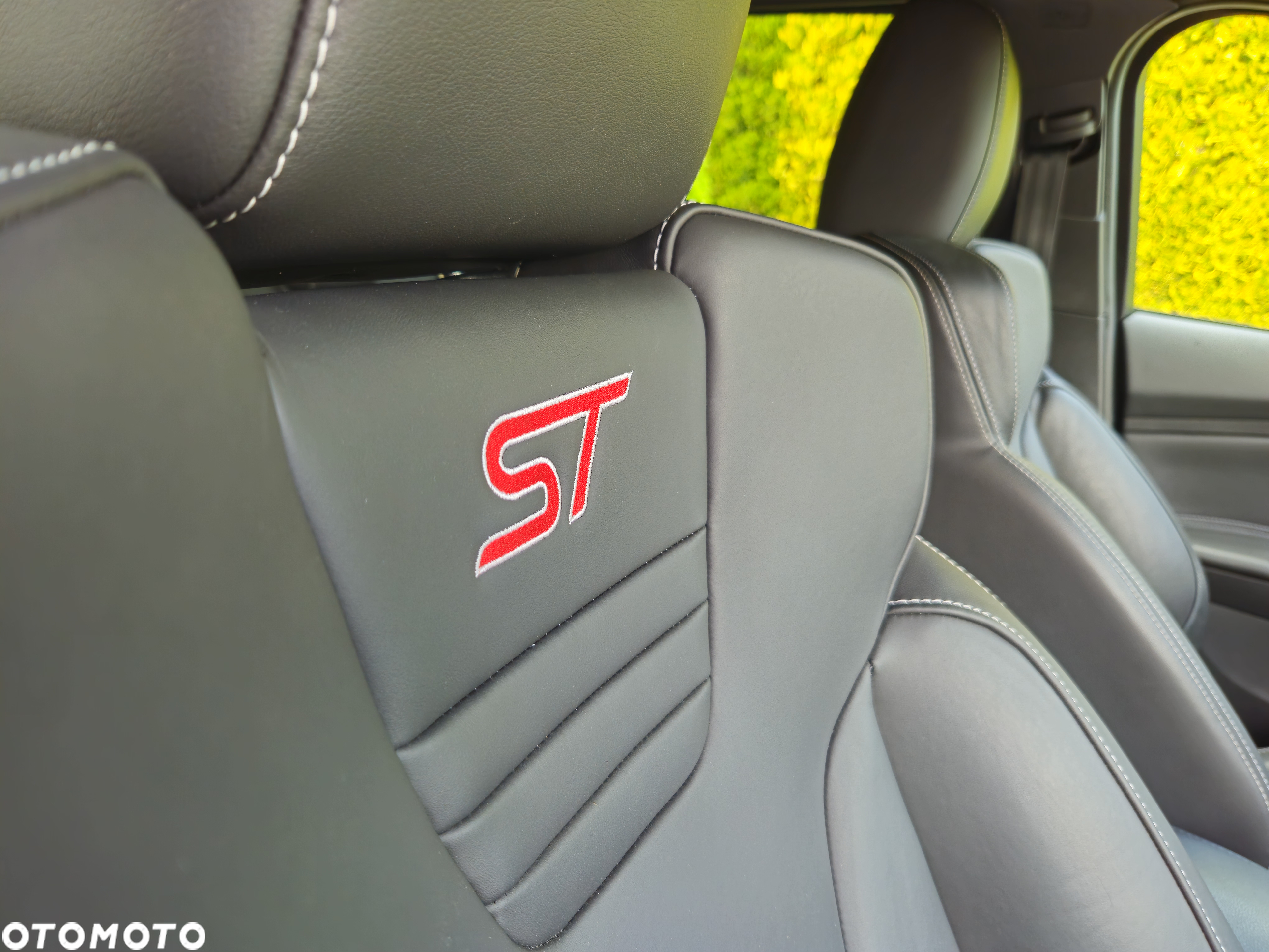 Ford Focus 2.0 EcoBoost ST - 16
