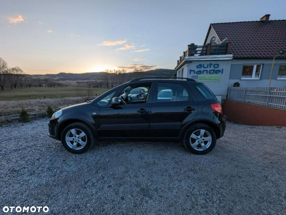 Suzuki SX4 - 10