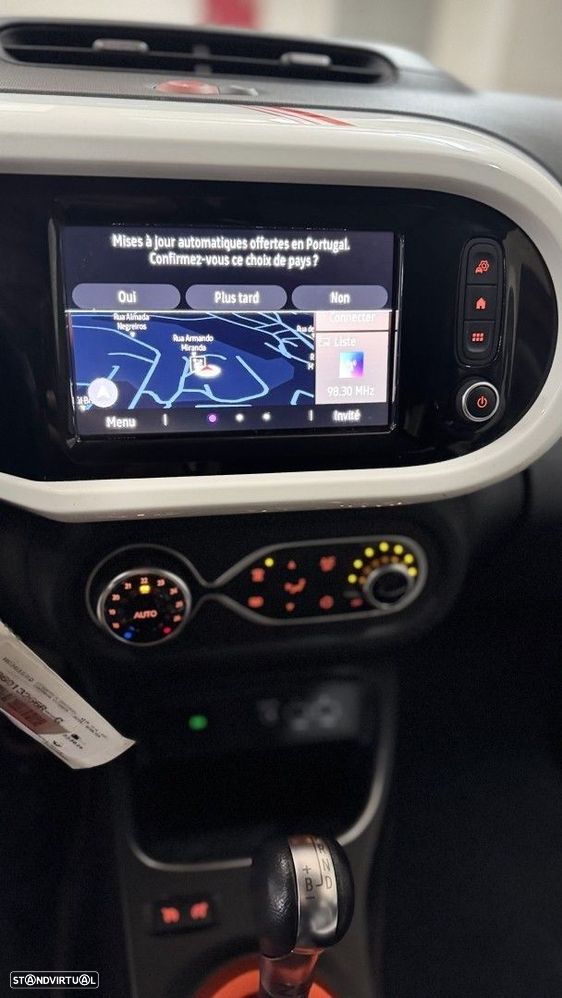 Renault Twingo Z.E. 22 Intens - 23