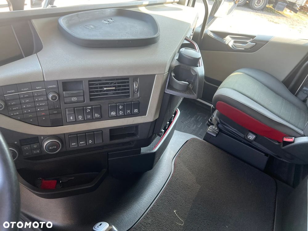 Volvo FH 460 Xenony Klimapostojowa winda Niemcy - 20