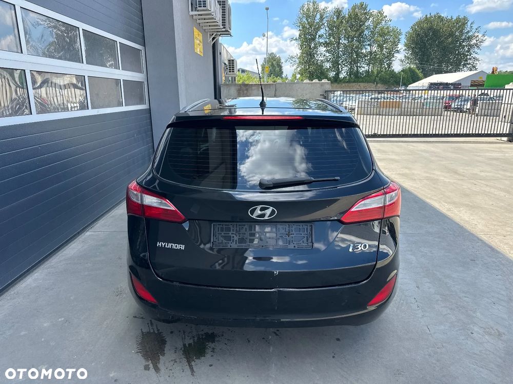 Hyundai i30 1.6 CRDi Classic + - 2