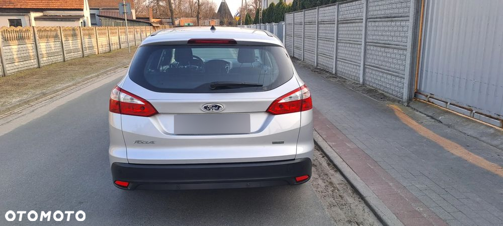 Ford Focus 1.0 EcoBoost Start-Stopp-System TREND - 6