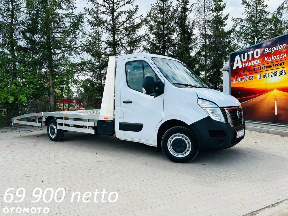 Nissan NV400 - 1