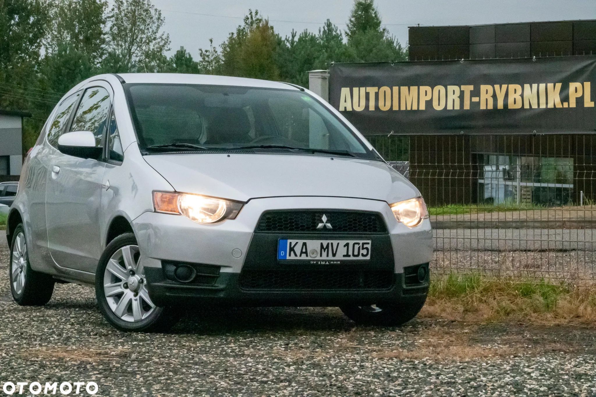 Mitsubishi Colt - 1