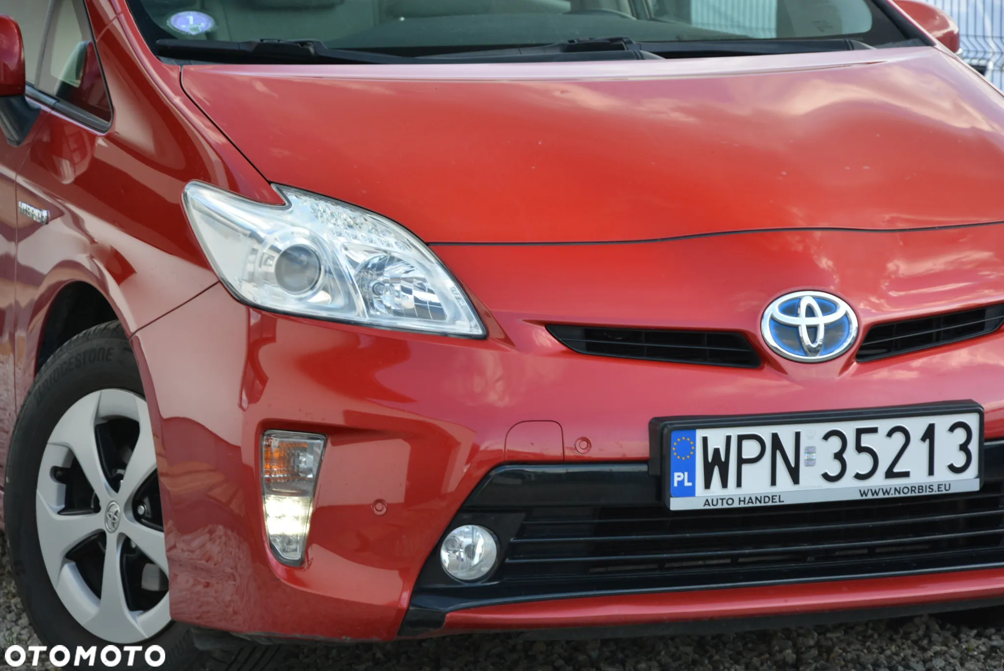 Toyota Prius 1.8 HSD Premium - 22