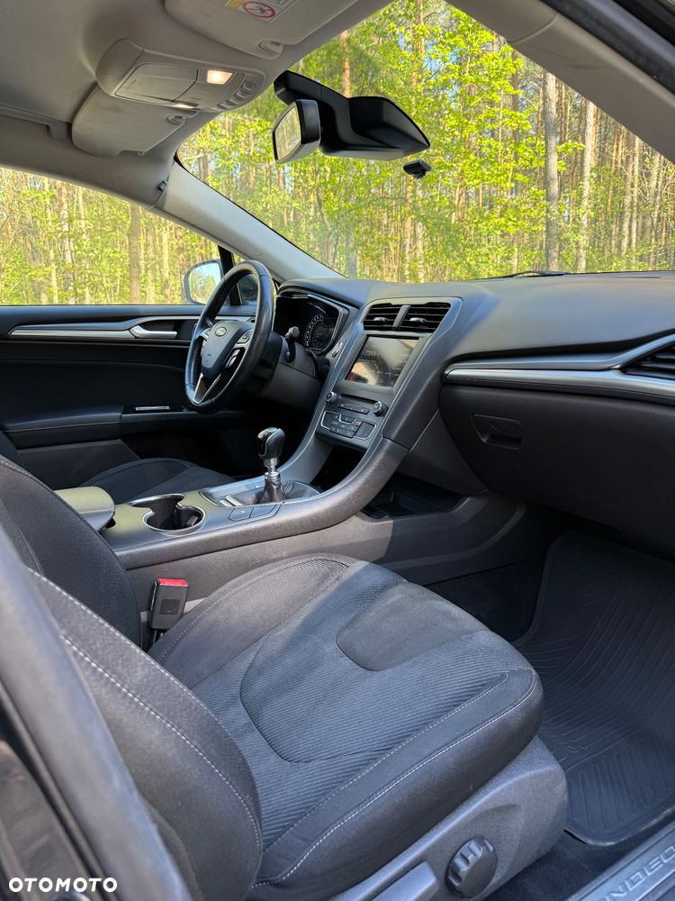 Ford Mondeo 1.5 EcoBoost Titanium - 18
