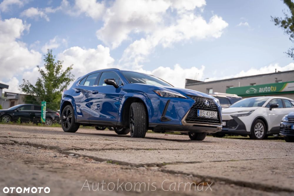 Lexus UX 250h - 4