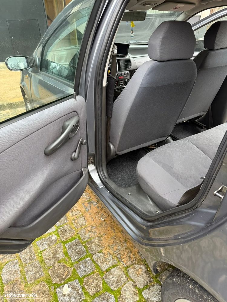 Fiat Punto 70 JTD Multijet Active - 10