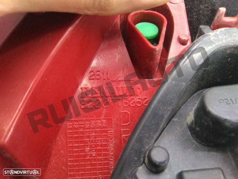 Farolim Trás Painel Direito 82007_76050 Renault Clio Iii [2005_ - 5