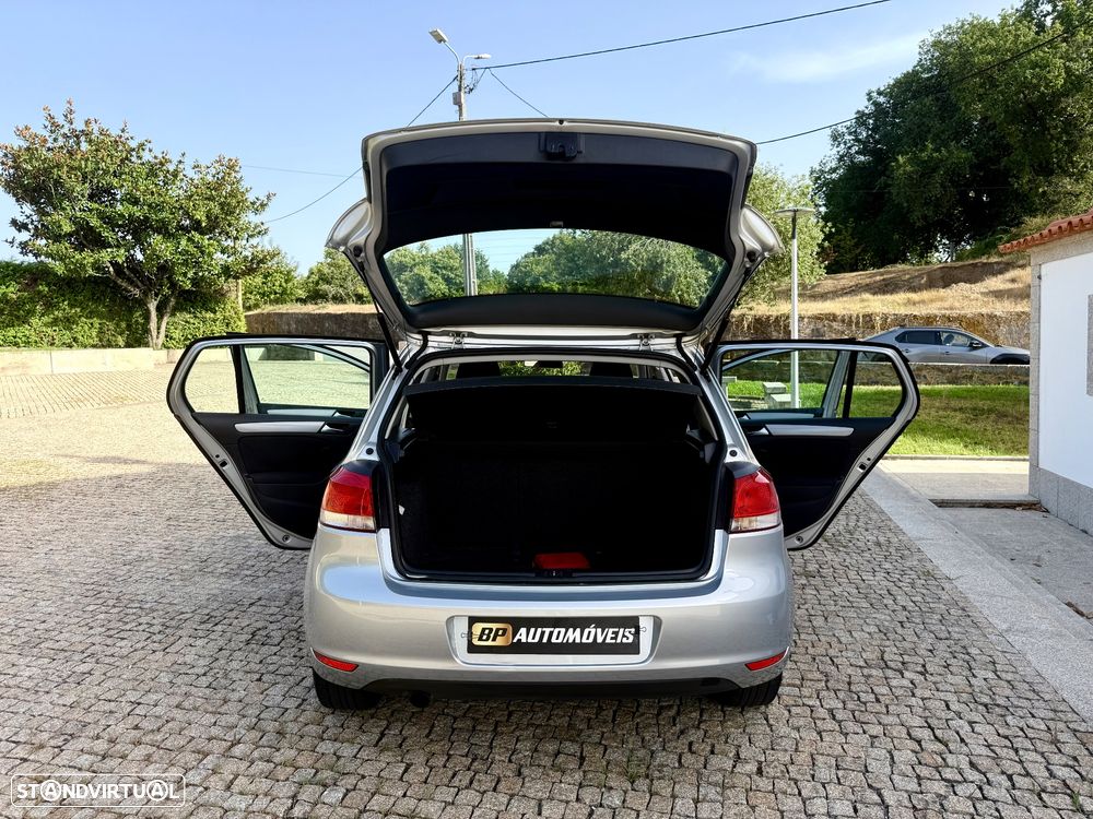 VW Golf 1.6 TDi Highline - 19