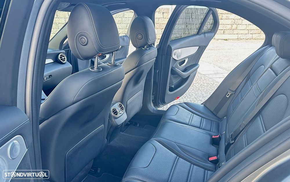 Mercedes-Benz C 63 AMG S - 11