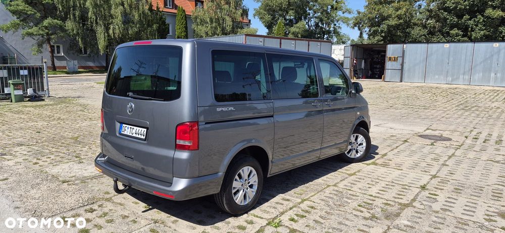 Volkswagen Multivan - 25