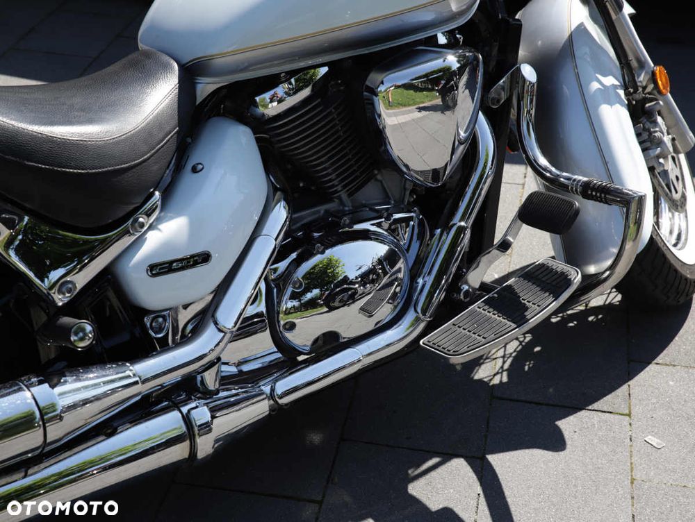 Suzuki VL 800 Volusia - Boulevard C50 - 5
