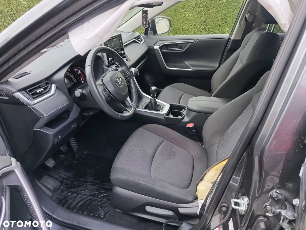 Toyota RAV4 - 17