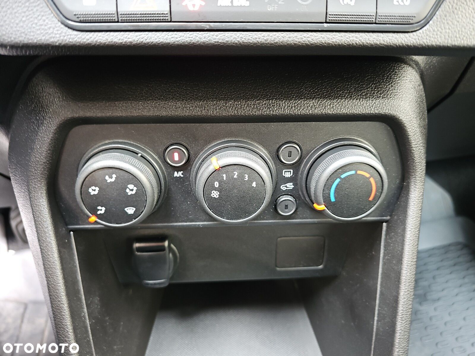 Dacia Sandero - 22