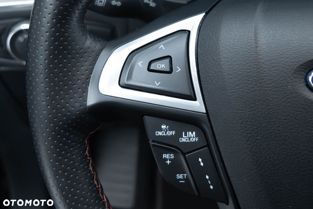 Ford S-Max 2.5 Duratec FHEV ST-LINE - 15