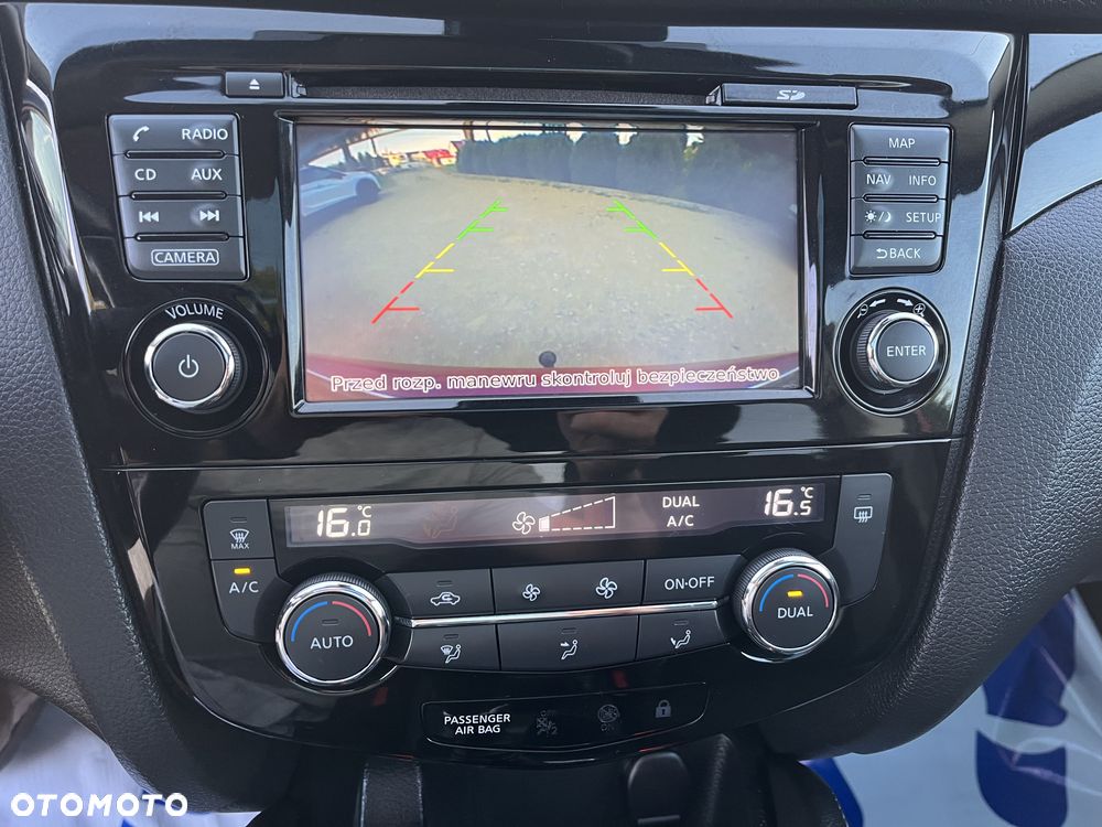 Nissan Qashqai 1.6 DIG-T N-Connecta - 16