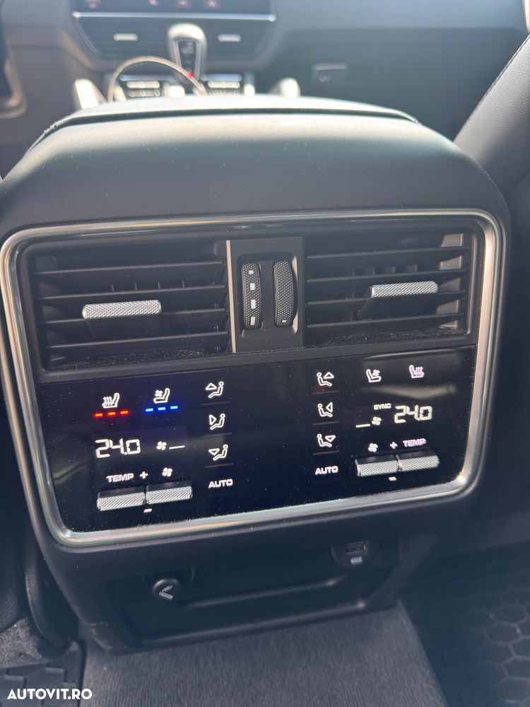 Porsche Cayenne Standard - 7