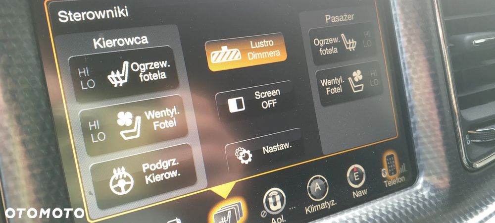 Dodge Challenger - 9