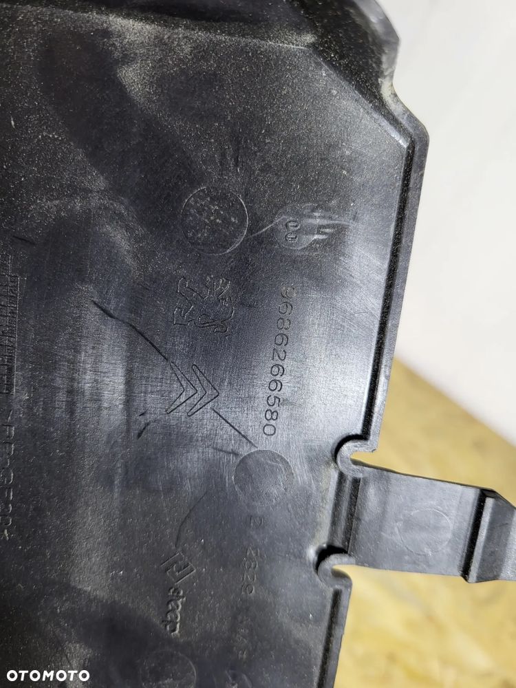 Obudowa osłona komputera Citroen C3 II - 3