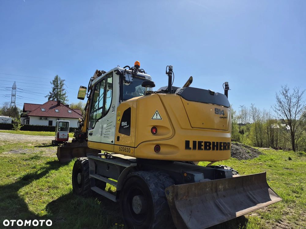 Liebherr A914 - 13
