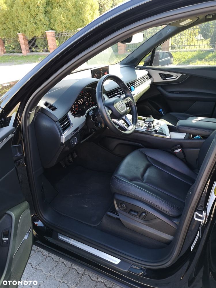 Audi Q7 - 10