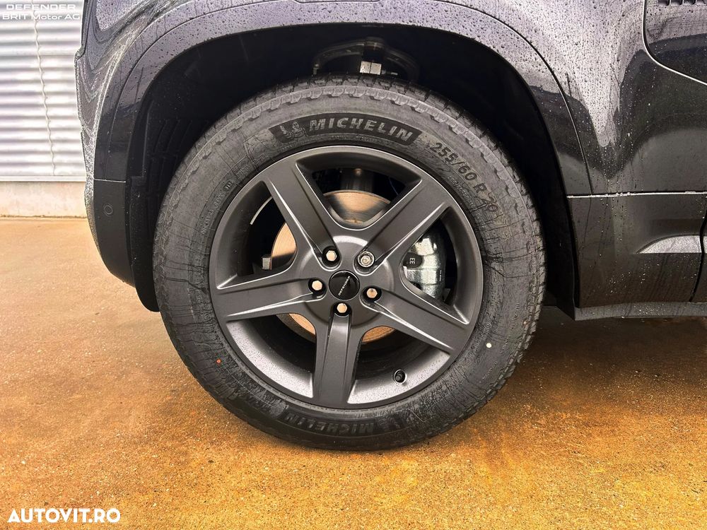 Land Rover Defender 90 3.0 D200 MHEV SE - 4