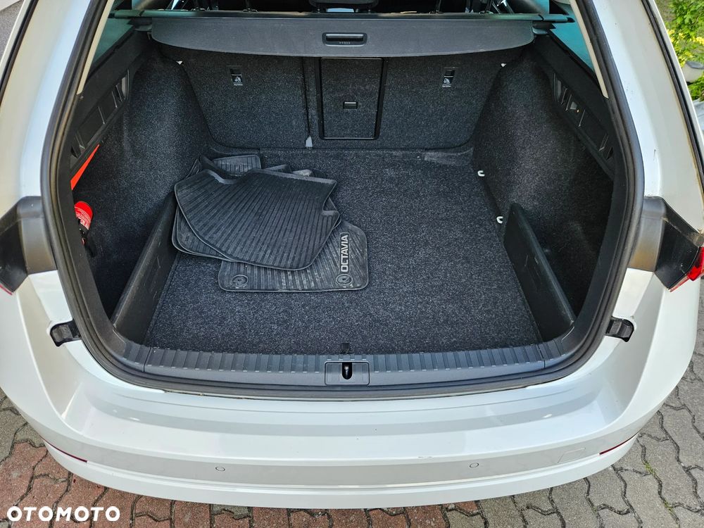 Skoda Octavia 1.5 TSI e-Tec Style DSG - 38