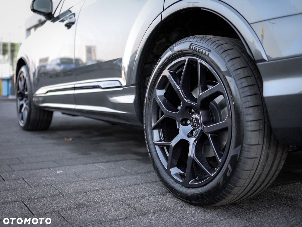 Audi Q7 - 8