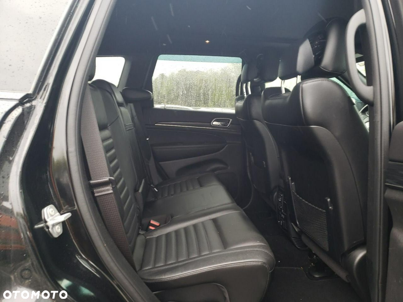 Jeep Grand Cherokee - 11