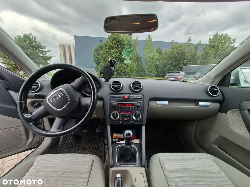 Audi A3 Sportback 2.0 TDI DPF quattro Ambition - 8