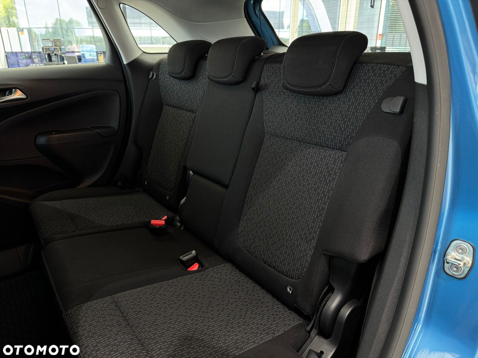 Opel Crossland X - 13