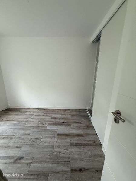 Apartamento T2 Pronto Habitar - Grande imagem: 2/7