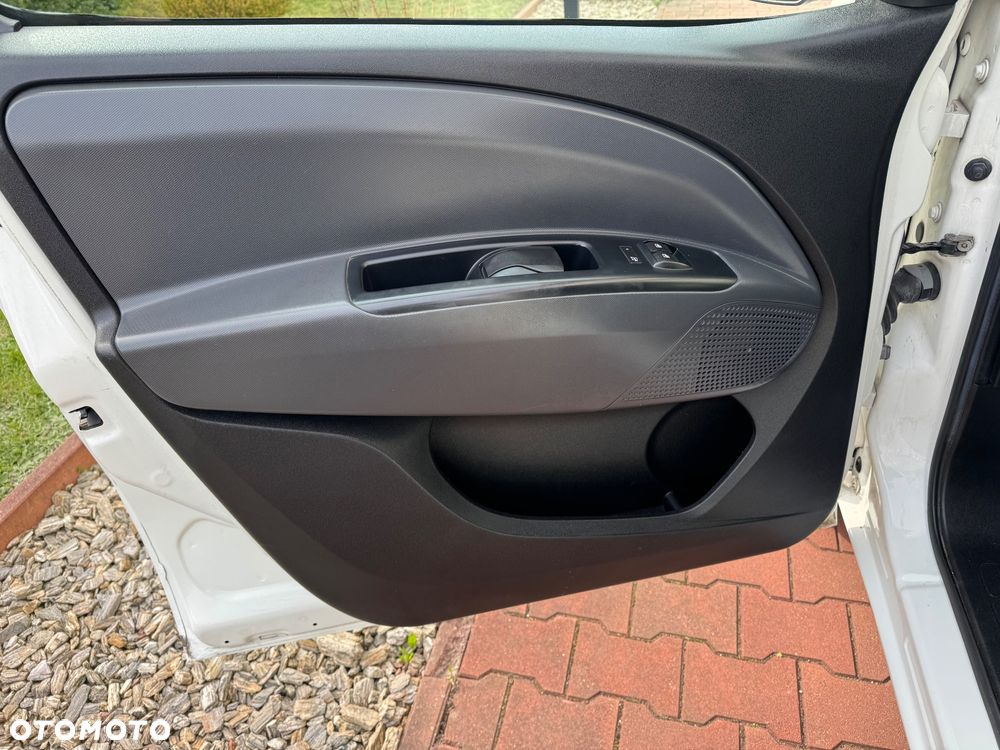 Fiat Doblo 1.3 Multijet 16V Active - 19