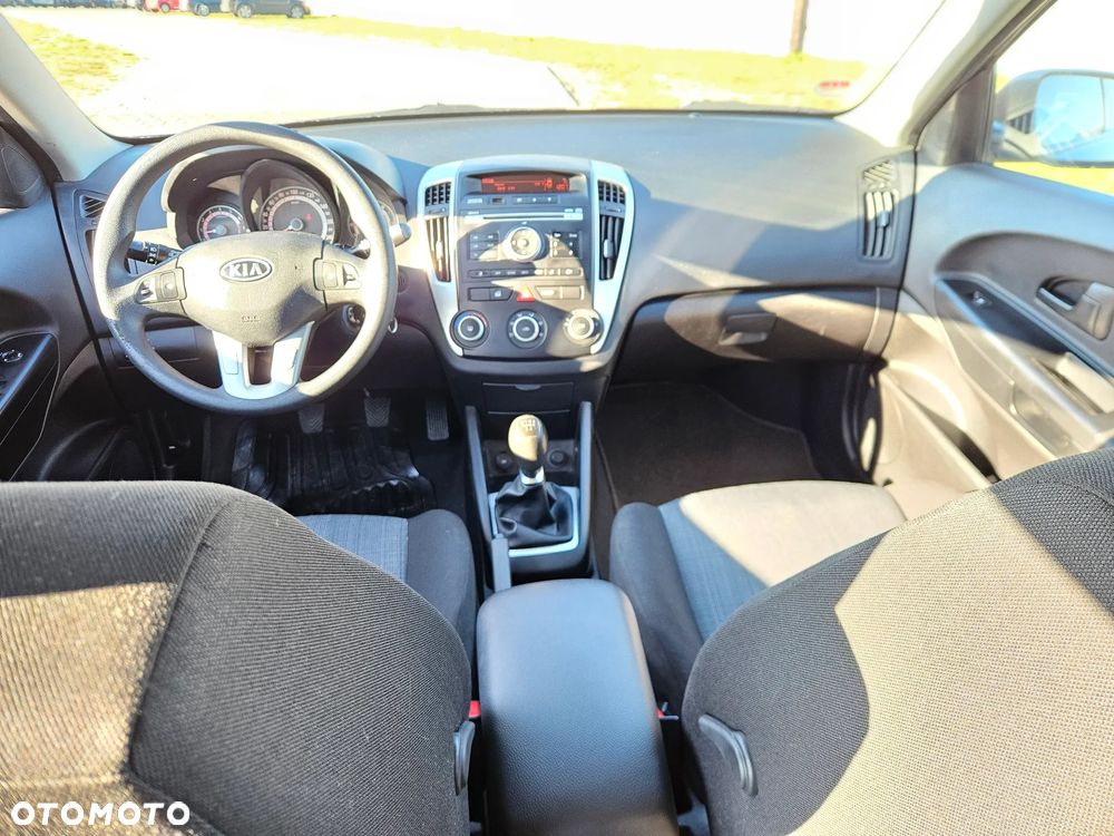 Kia Ceed 1.4 CVVT Spirit - 7