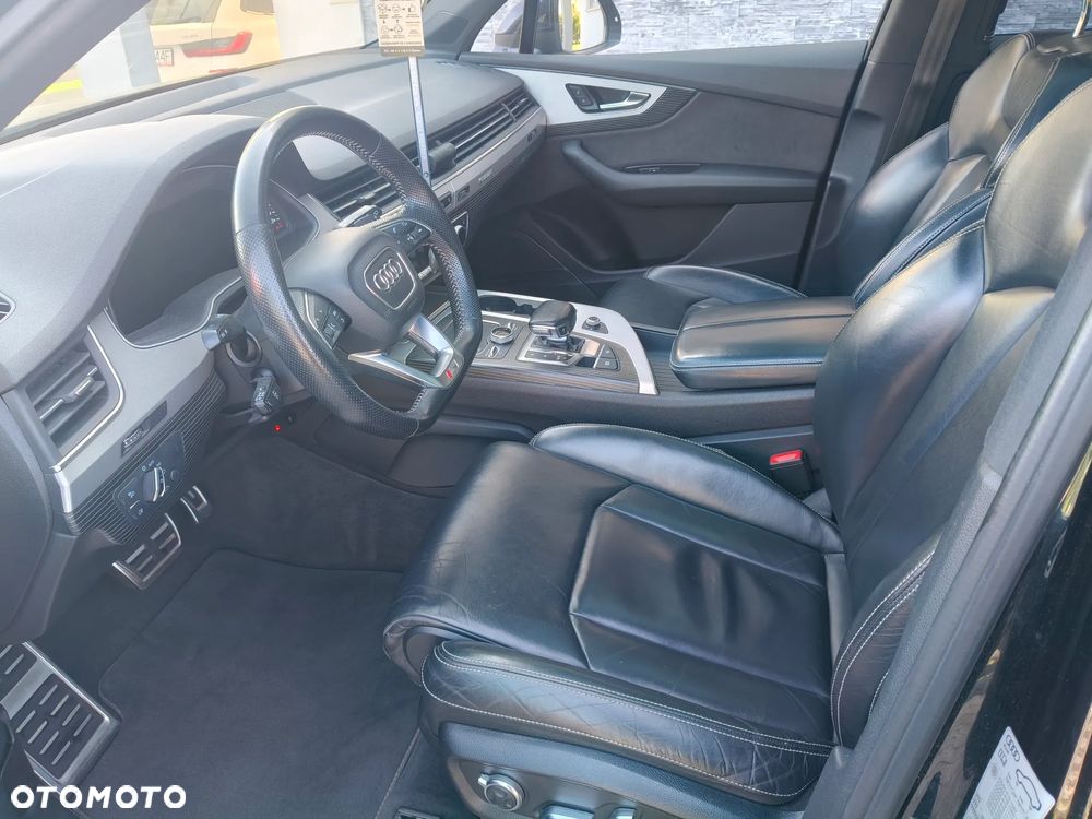 Audi Q7 - 10
