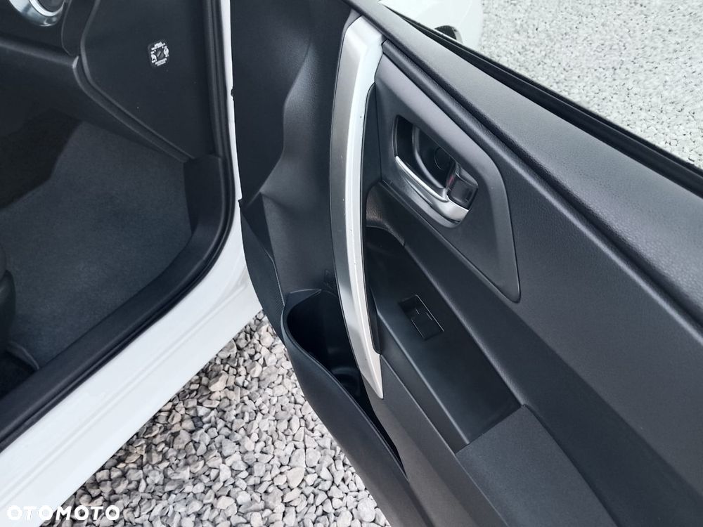 Toyota Auris 1.33 Dual-VVT-i Comfort - 13