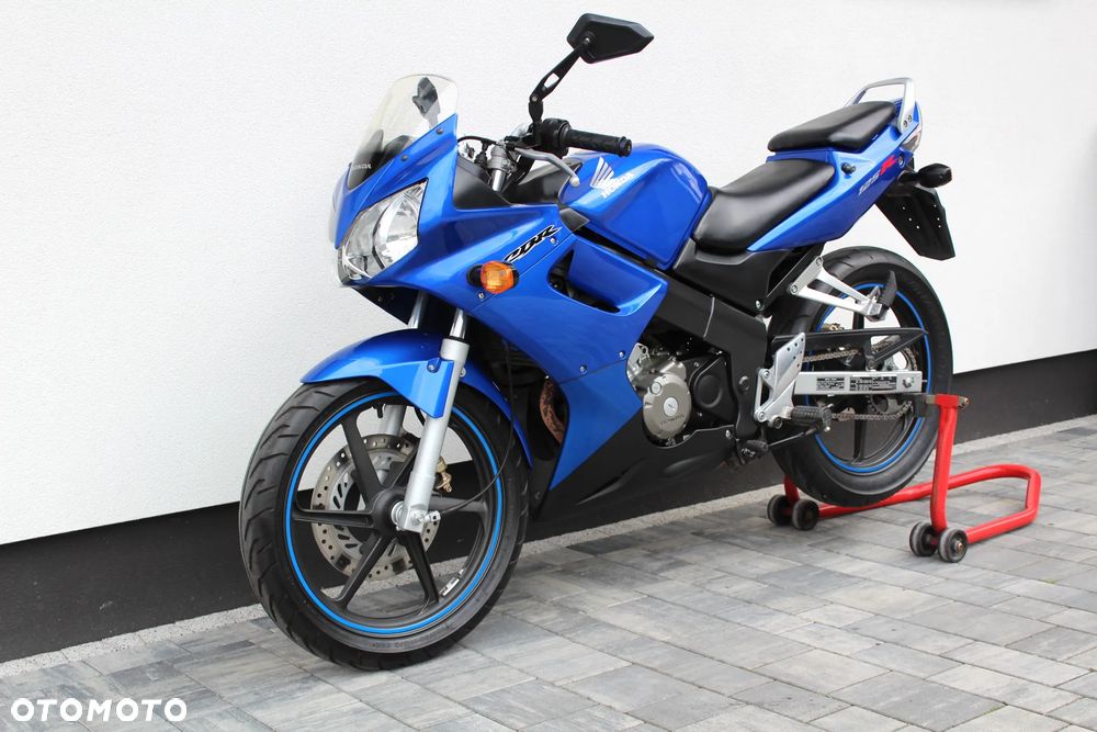 Honda CBR - 1