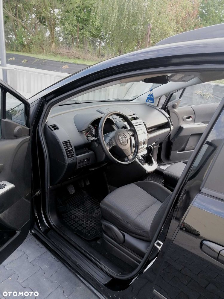 Mazda 5 - 5