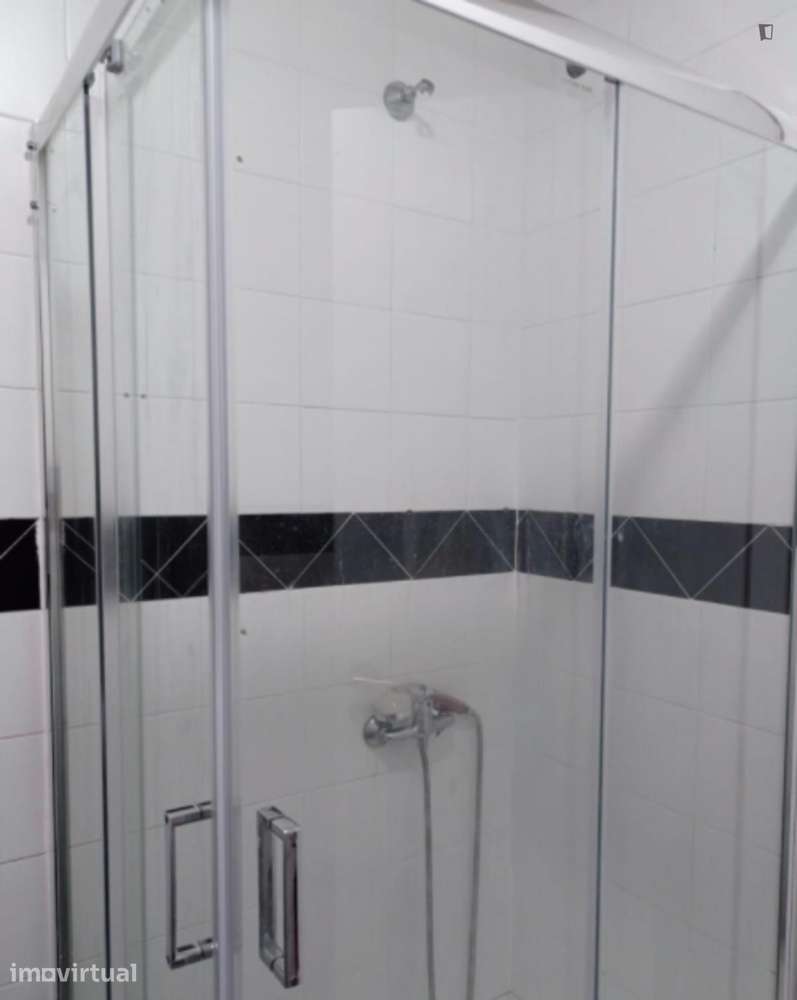 Quarto - localizado em Lisbon - Grande imagem: 2/8