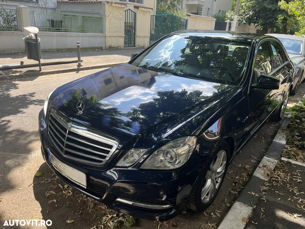 Mercedes-Benz E - 12