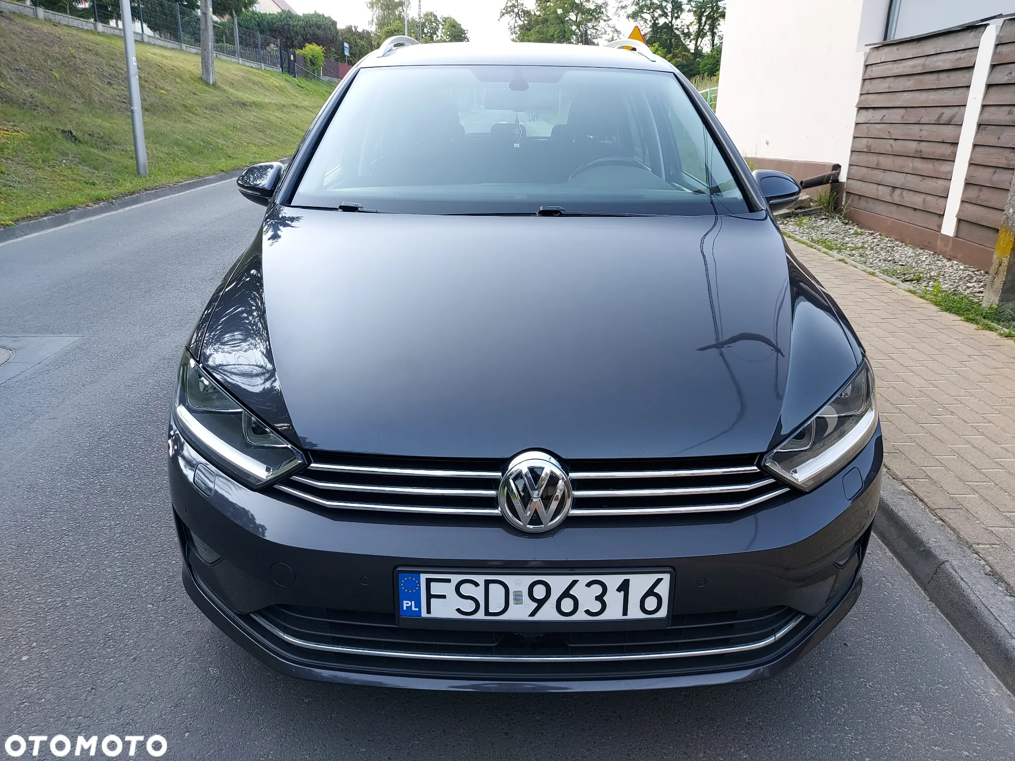 Volkswagen Golf Sportsvan 1.2 TSI BlueMotion Technology Lounge - 2
